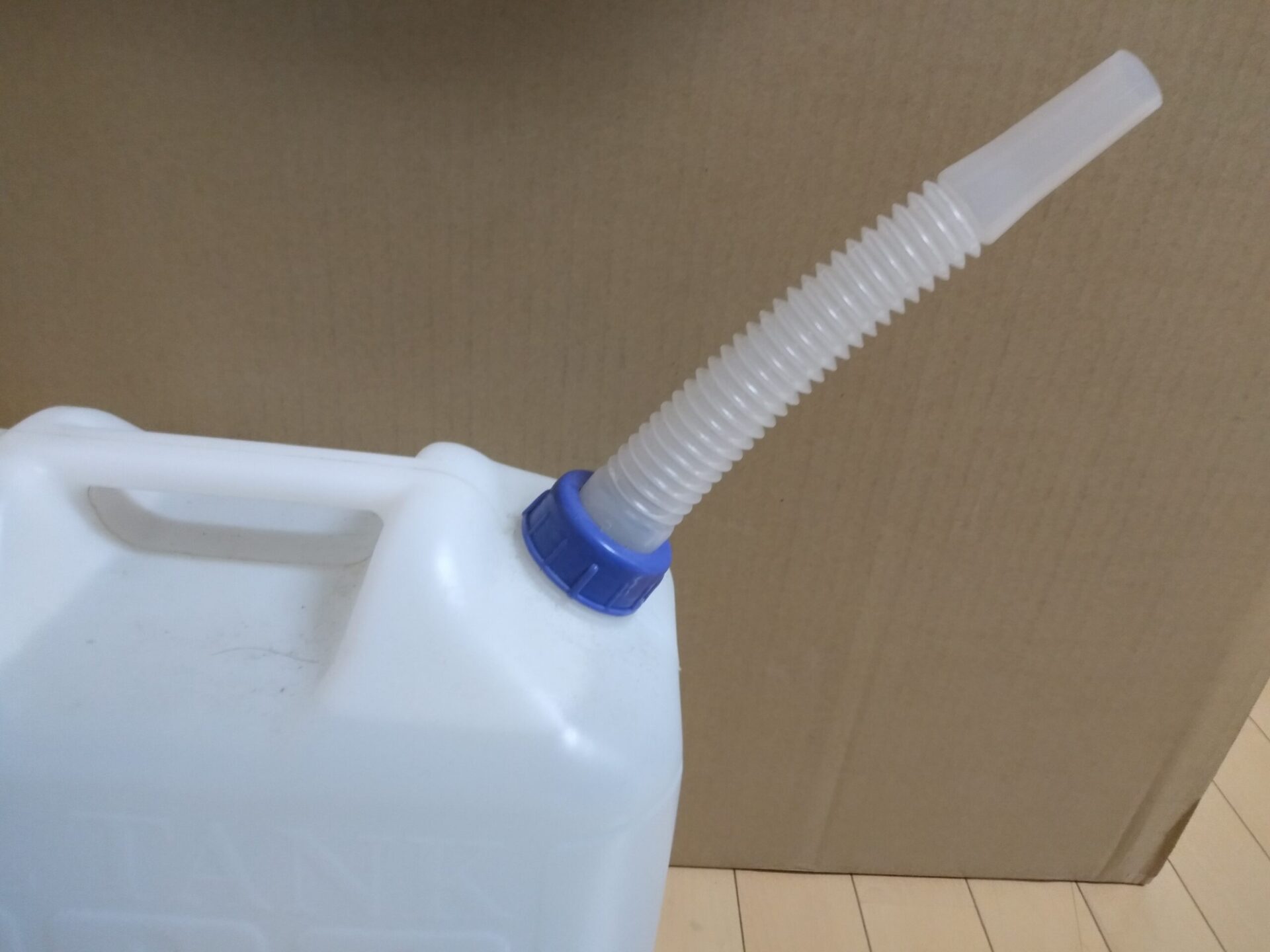 ノズル付きポリタンク